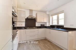 23, Thyme Place, Littlehampton BN16 4PW