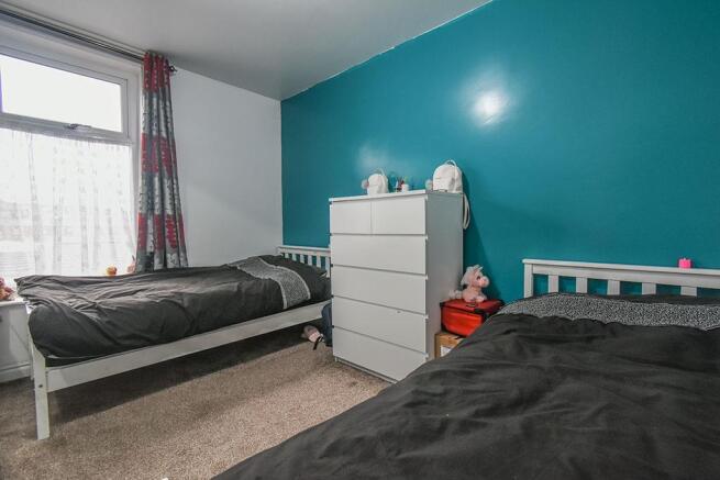 bed-2.jpg