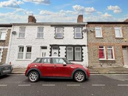 32, Queen Street, Barry CF62 7EF