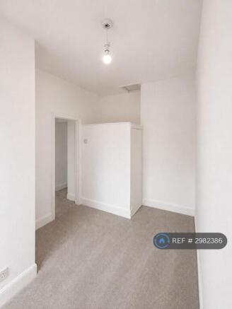 Upstairs Bedroom 2