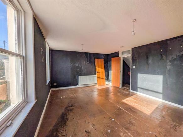 40A Adelaide Street Stonehouse, Plymouth PL1 3JF |