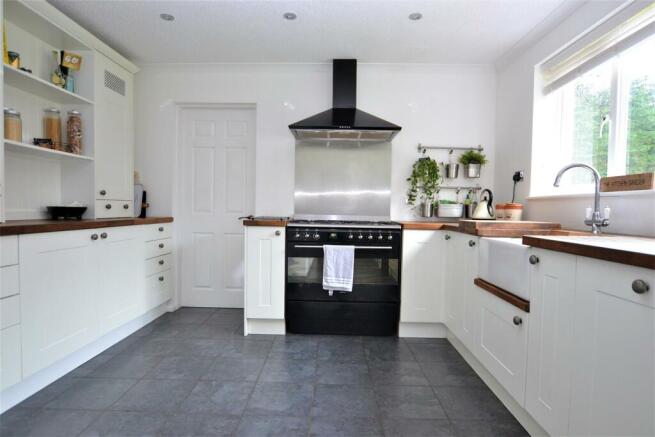 Kitchen/Breakfast Room