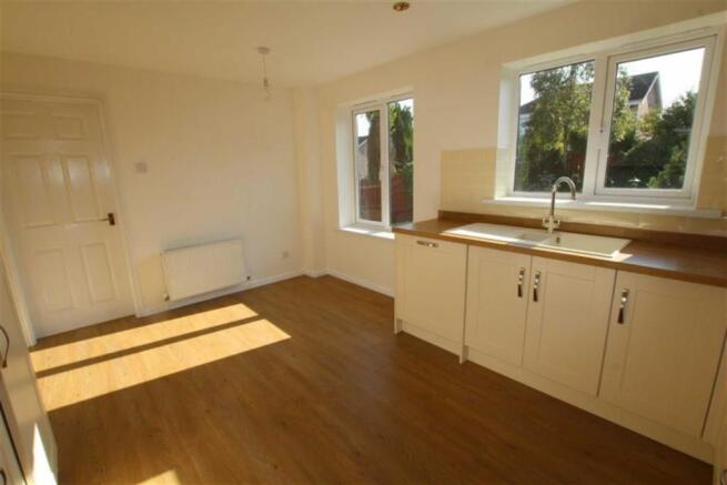 KITCHEN/BREAKFAST RO