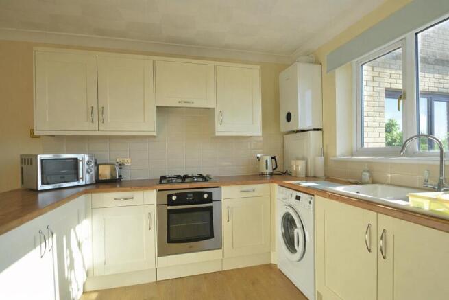 Kitchen2.jpg