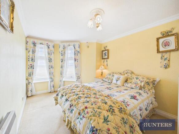 2 bed Flat for sale Image 12