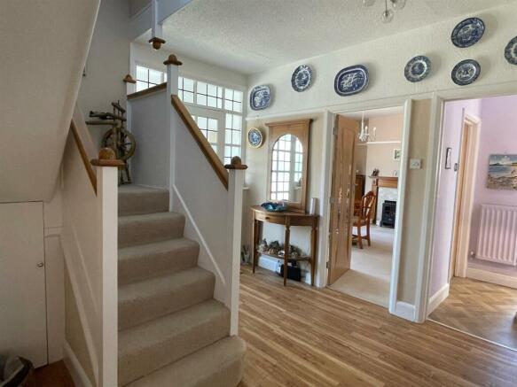 hallway 2.jpg
