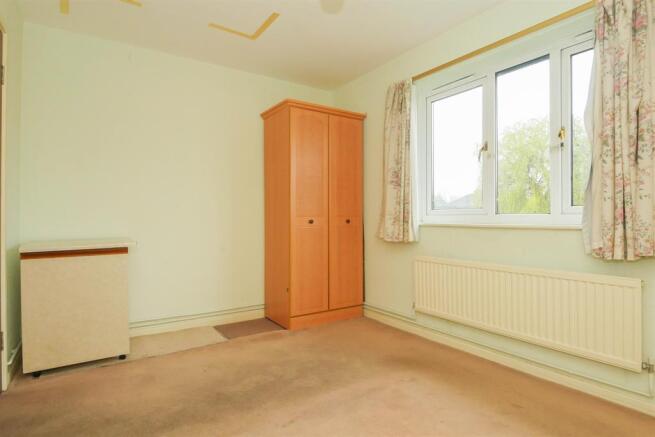 2 bed Flat for sale Image 11