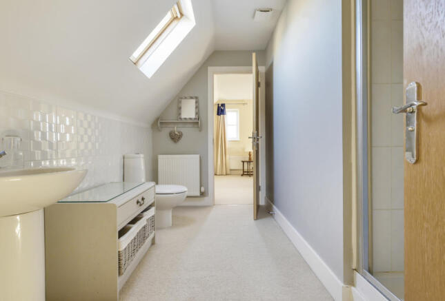 Jack & Jill En-Suite