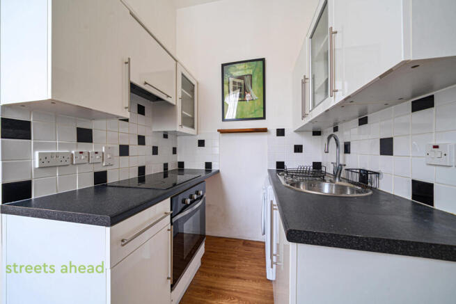 9ed98a9d-6606-46d...