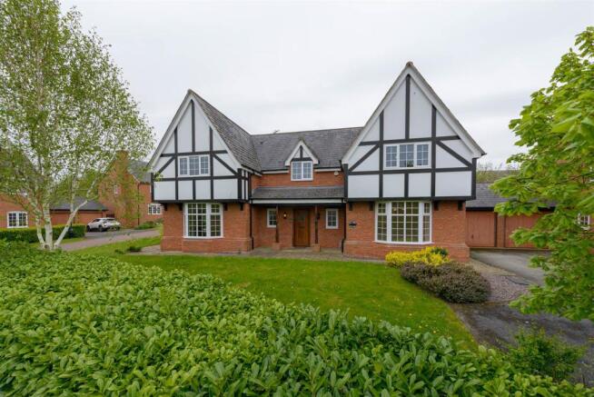 10WestwoodClose_006.jpg