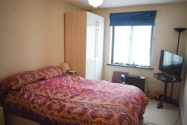 Bed 1.JPG