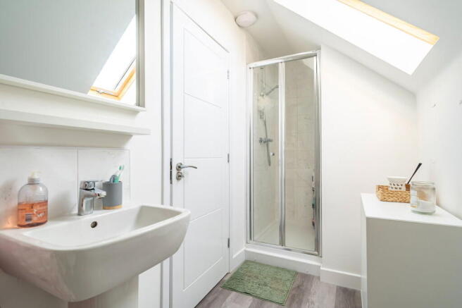3 bed Semi-Detached for sale Image 12
