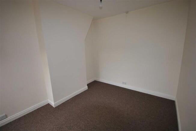 DOUBLE BEDROOM 1