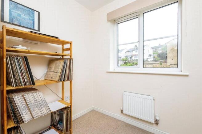 3 bed Town House for sale Image 6