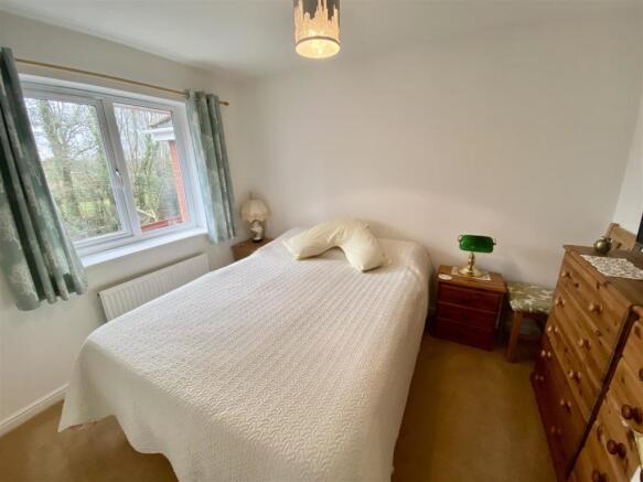BEDROOM 2