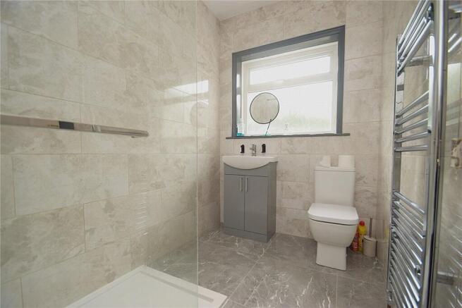 3 bed Semi-Detached to rent Image 6
