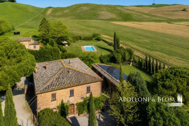 Casale-piscina-depandance