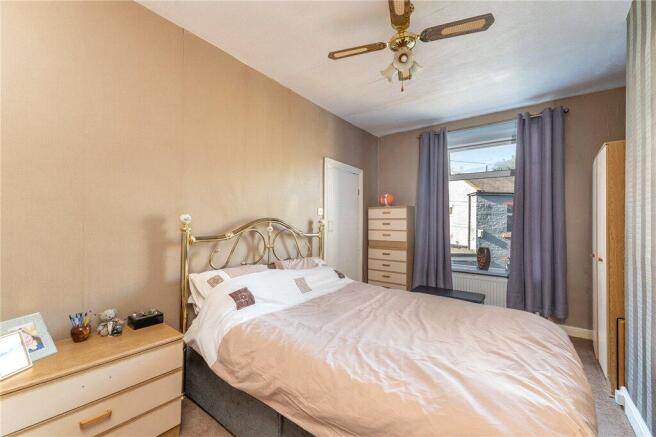 3 bed Terraced for sale Image 6