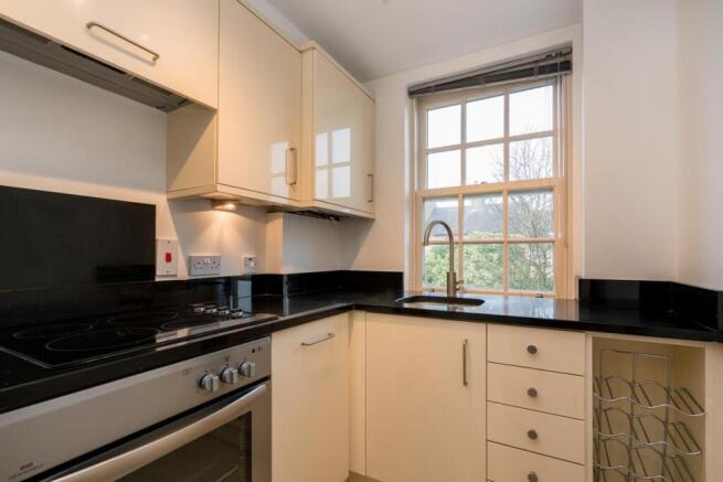 4-Severns-Close-0585 - new kitchen.jpg
