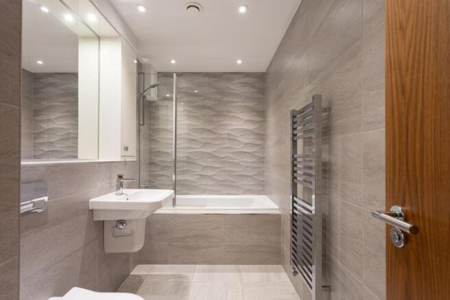 2 bed Apartment for sale Image 8