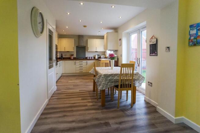 Kitchen/Dining Room