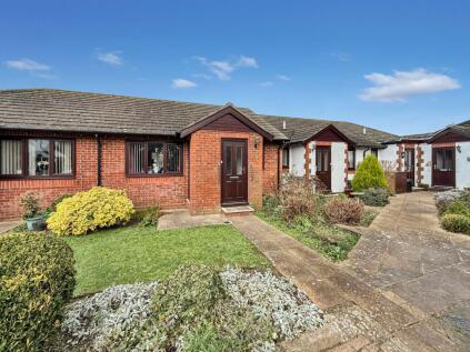 4 Chestnut Court, Sea Road, East Preston, West Sussex, BN16