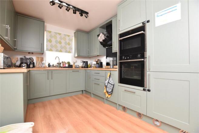 3 bed Semi-Detached for sale Image 4