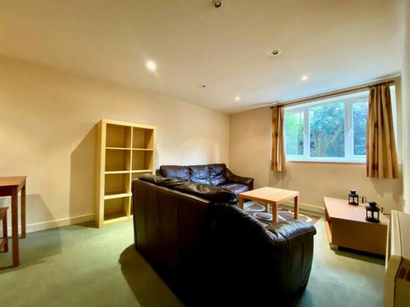 Wood Lane, Huddersfield photo 4