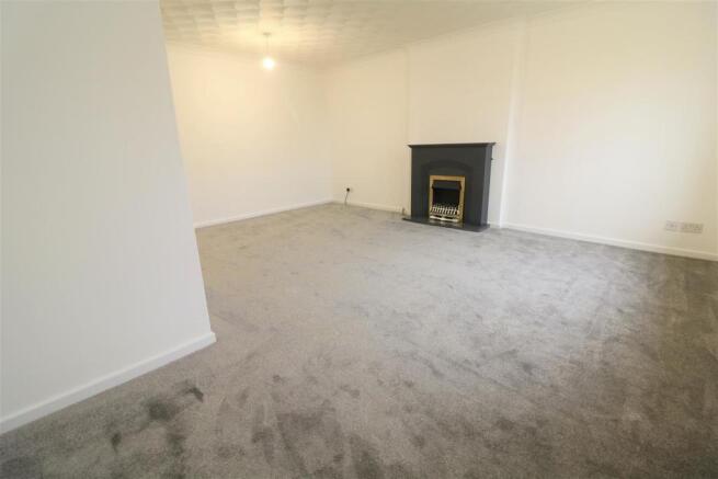 Lounge / Dining Room