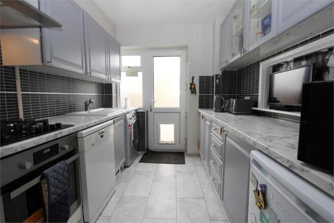 Photo 11
