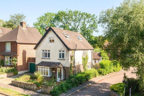 New Road, Midhurst, GU29