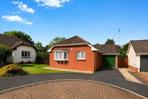 Hele Close, Roundswell, Barnstaple