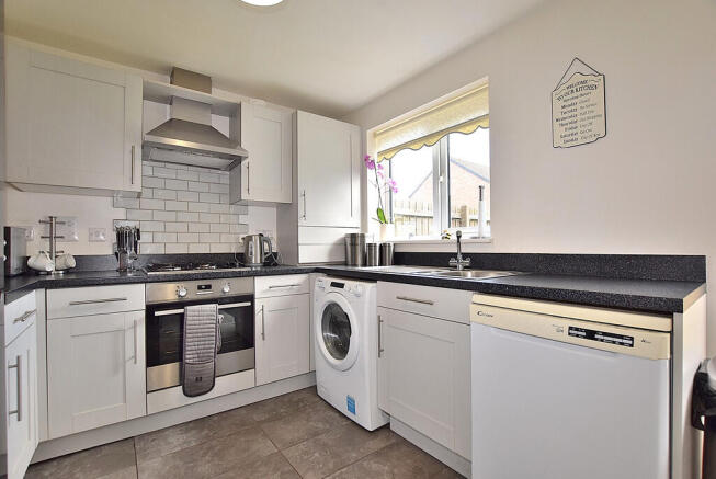 3 bed Semi-Detached for sale Image 7