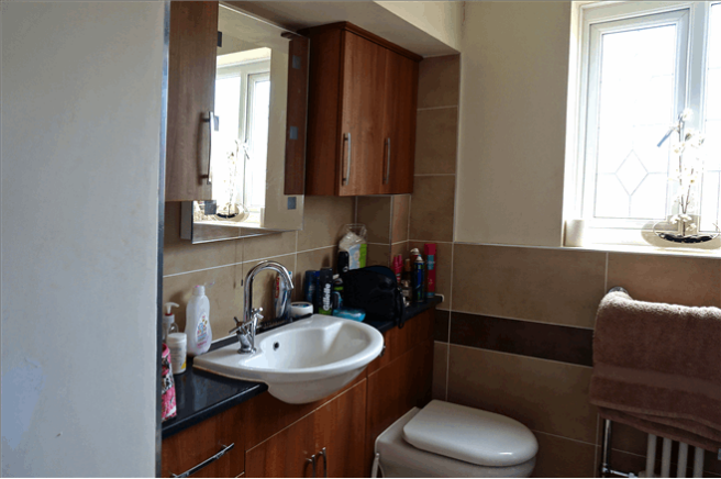 Master Ensuite