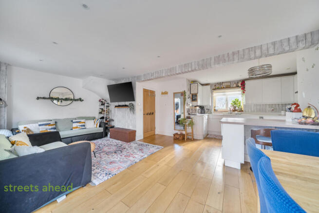 1074bb9e-3760-410...