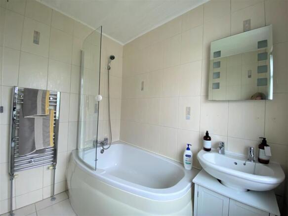 Bath 2.jpg