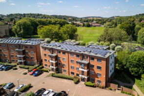 2, Sheraton Court, Bartlett Crescent, High Wycombe HP12 3DY