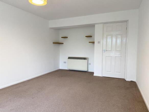 Living Room 2.jpg