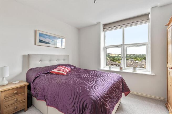 2 bed Apartment for sale Image 10