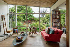 10, Tollgate Drive, London SE21 7LS