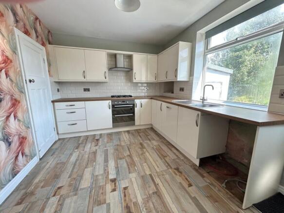 2 bed Terraced for sale Image 4