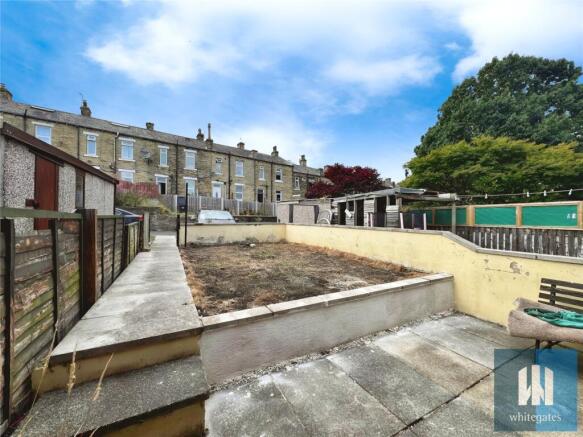 2 bed Terraced to rent Image 12