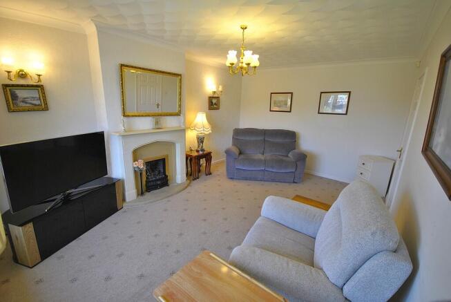 3 bed Semi-Detached Bungalow for sale Image 4