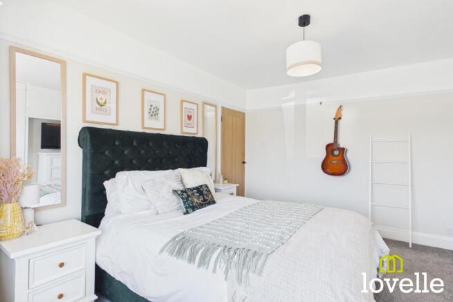 3 bed Semi-Detached for sale Image 12