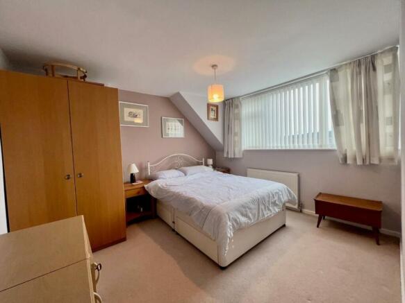 Bedroom2.jpg