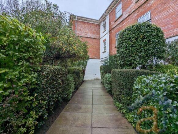 Entrance to Property 
