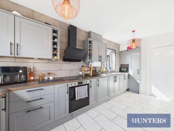 3 bed Semi-Detached for sale Image 7