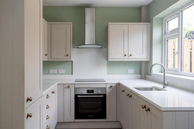 3 bed Terraced for sale Image 6