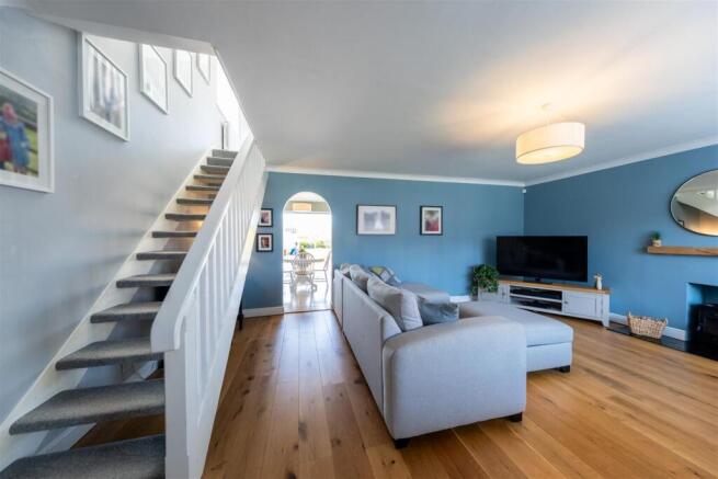 Hunters Crescent, Tarvin photo 5