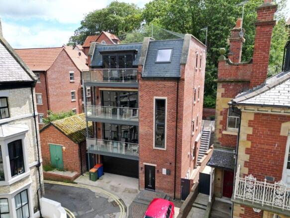 2 bed Apartment for sale Image 12